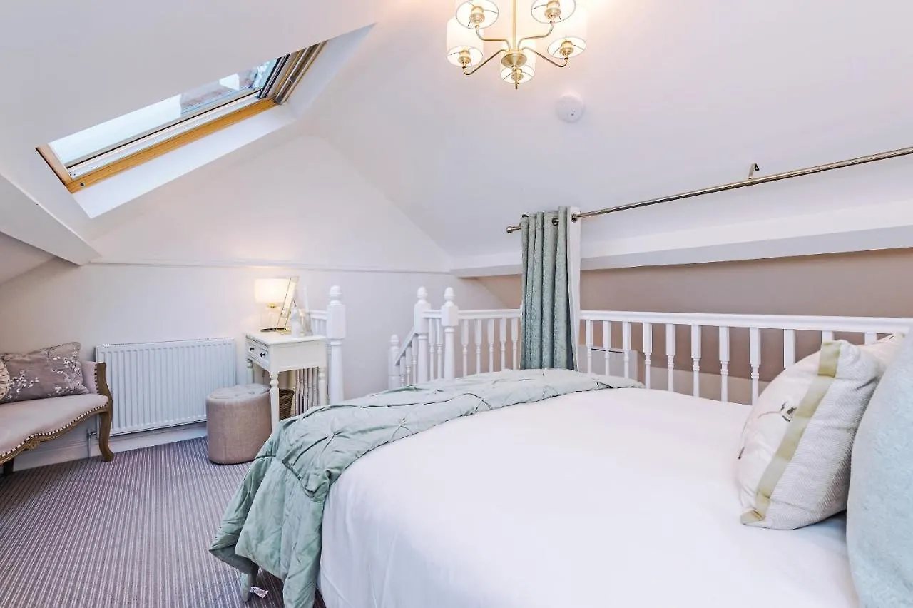 Holiday home Country Charm Cottage Sleeps 4 & Free Parking Chester