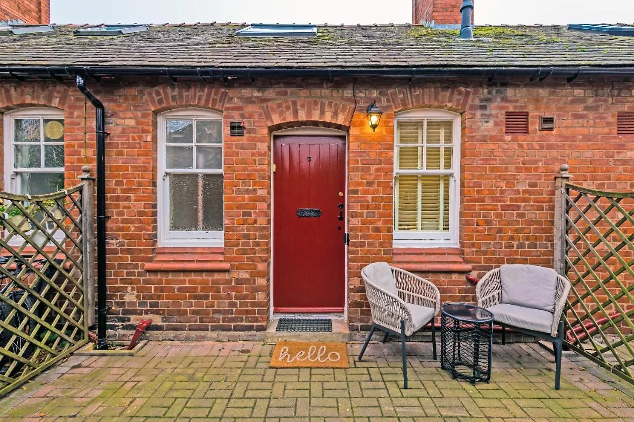 Feriehus Country Charm Cottage Sleeps 4 & Free Parking Chester